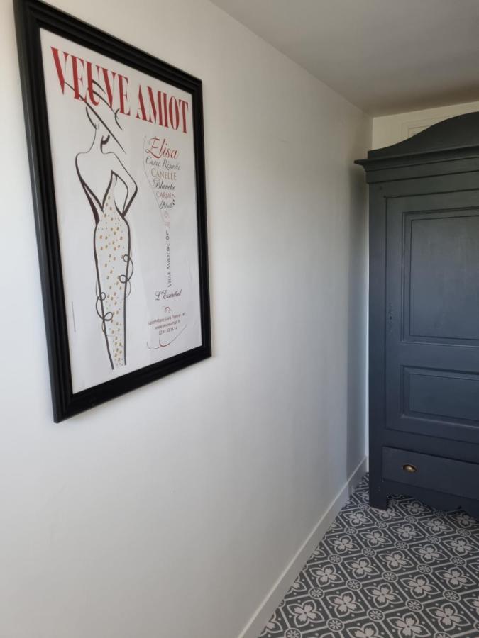 Location saisonnière appartement situé à Saumur Extérieur photo