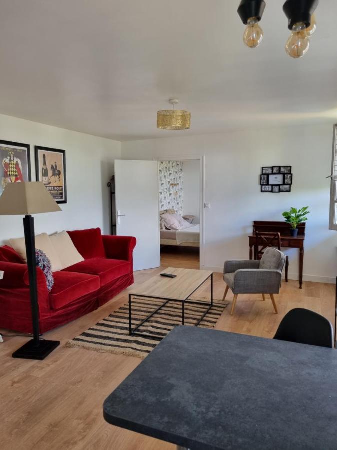 Location saisonnière appartement situé à Saumur Extérieur photo
